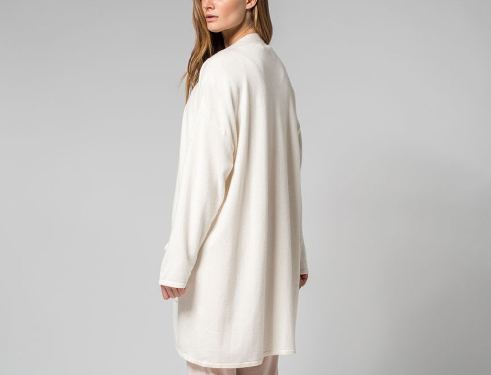 /fr/les-vetements-d-interieur/femme/cache-coeur-veste/gilet-poudre-de-rose/
