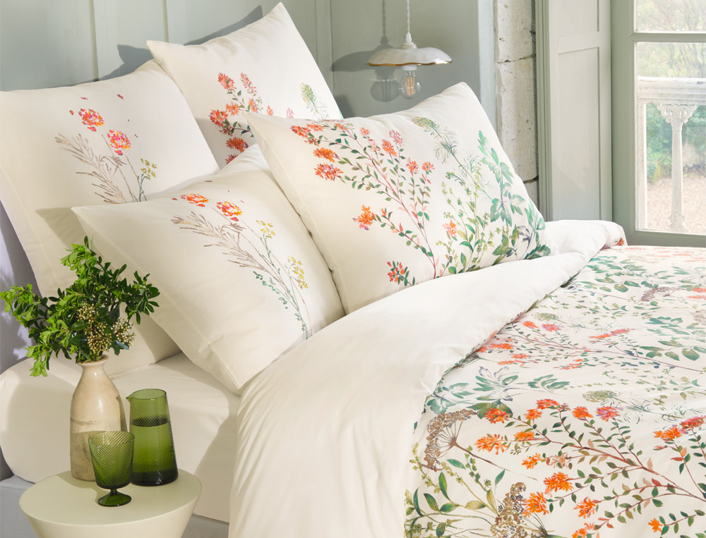 /fr/la-chambre/linge-de-lit/housse-de-couette/housse-de-couette-balade-folk/