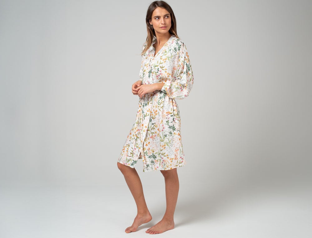 /fr/les-vetements-d-interieur/femme/robe-de-chambre-et-kimono/kimono-belle-matinee/