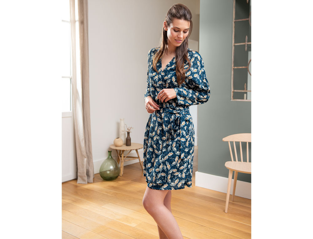 Kimono Pflanzenmotiv Bunte Träume