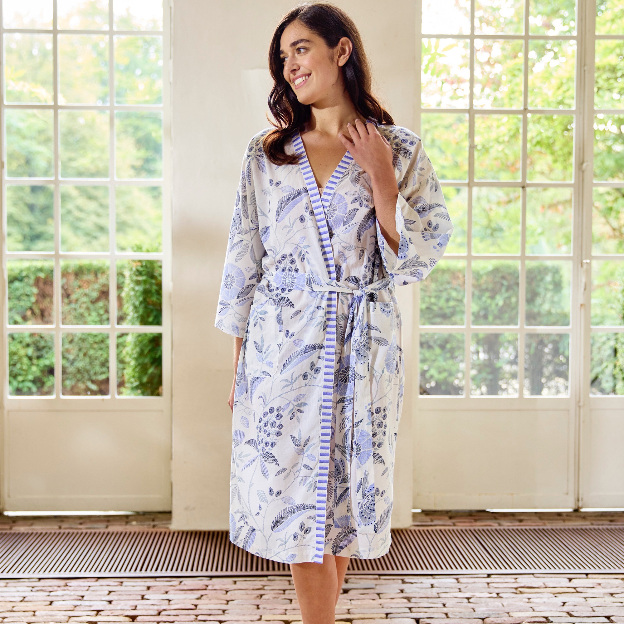 /fr/les-vetements-d-interieur/femme/robe-de-chambre-et-kimono/kimono-femme-nuit-a-porto/