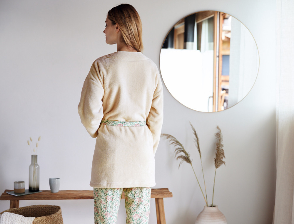 /fr/les-vetements-d-interieur/femme/robe-de-chambre-et-kimono/kimono-tendrement/