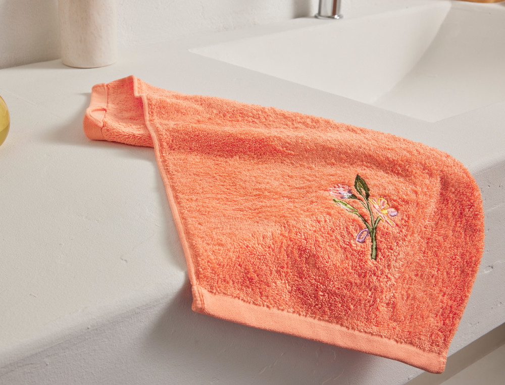 /fr/la-salle-de-bain/linge-de-toilette/linge-de-toilette-fantaisie/linge-de-bain-brode-en-promenade/