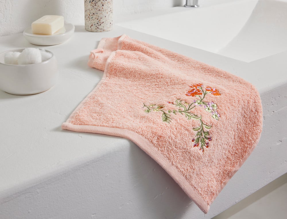 /fr/la-salle-de-bain/linge-de-toilette/linge-de-toilette-fantaisie/linge-de-bain-brode-les-delicates/