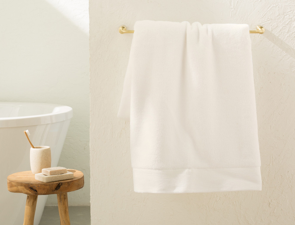 Linge de bain coton uni avec finition liteau multi-plis Caresse