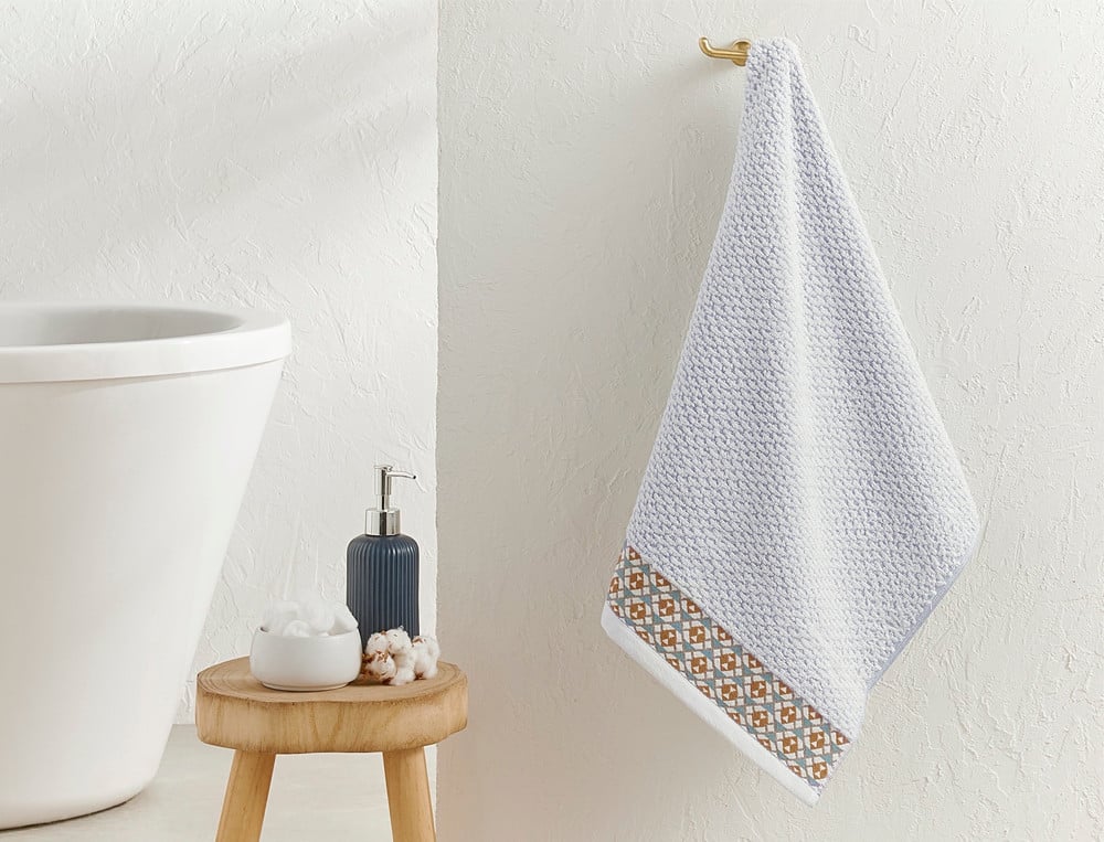 /fr/idees-cadeaux/broderie-personnalisee/linge-de-toilette/linge-de-bain-cisele-a-yellowstonne/