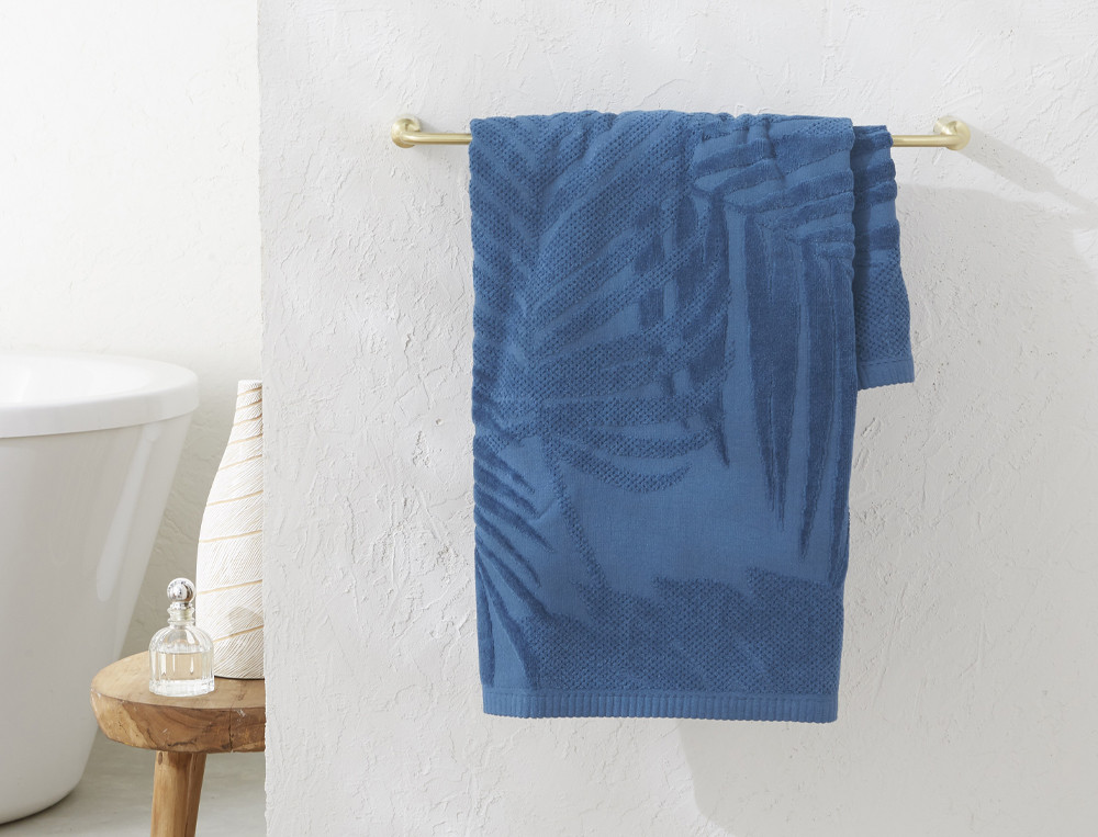 Linge de bain ciselé motif palme 100% coton Les alizés