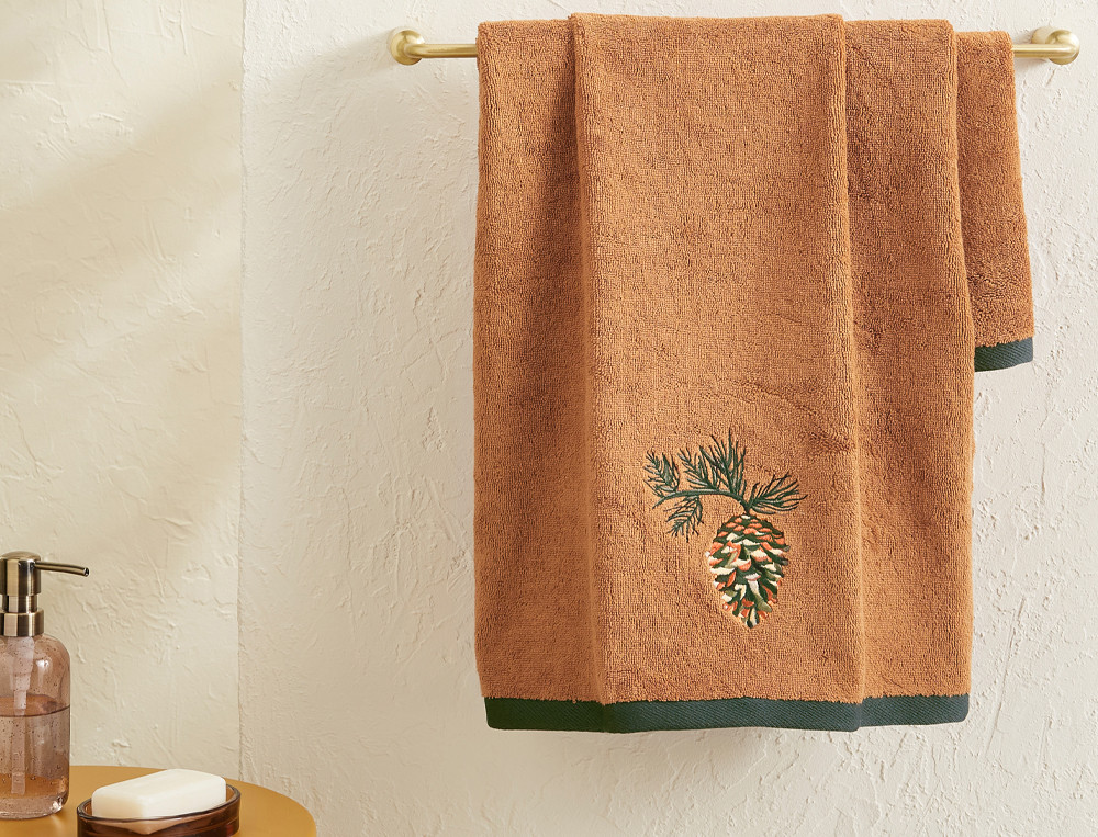 /fr/la-salle-de-bain/serviette-de-bain/serviette-de-bain-foret-hivernale/
