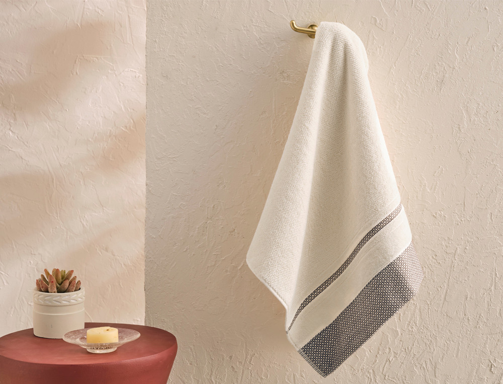 Serviette de bain finition liteau velours Indian palace