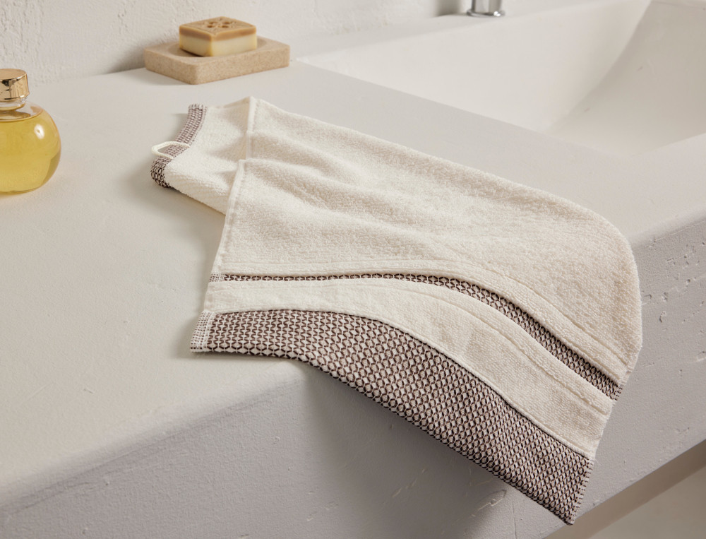 Serviette de bain finition liteau velours Indian palace