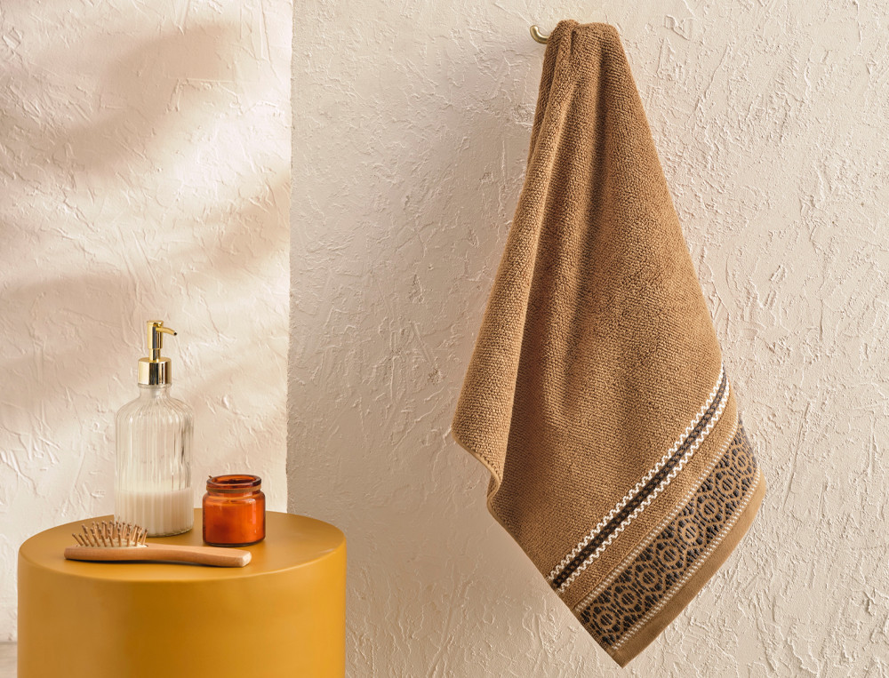 Serviette de bain finition liteau velours Indian palace