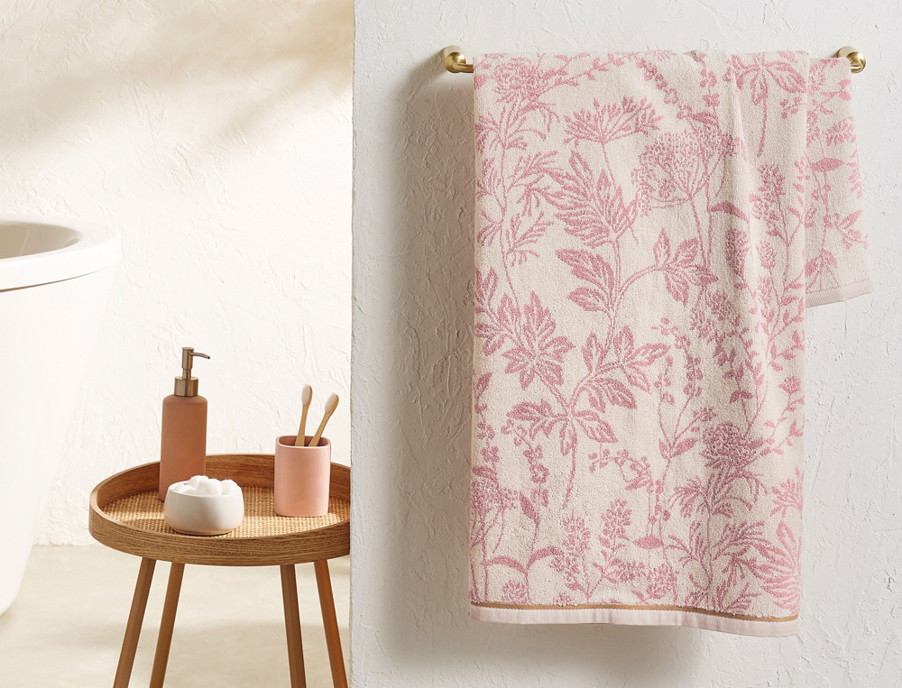 /fr/la-chambre/linge-de-lit/linge-de-bain-jacquard-balade-folk/
