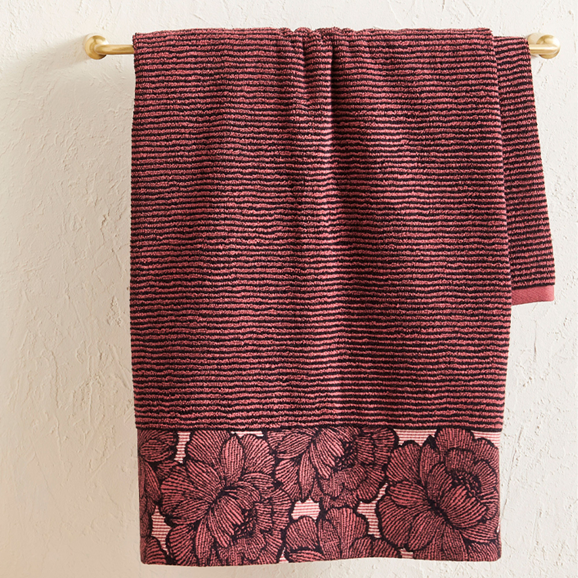 /fr/la-salle-de-bain/linge-de-toilette/linge-de-toilette-fantaisie/linge-de-bain-jacquard-raye-byzance/