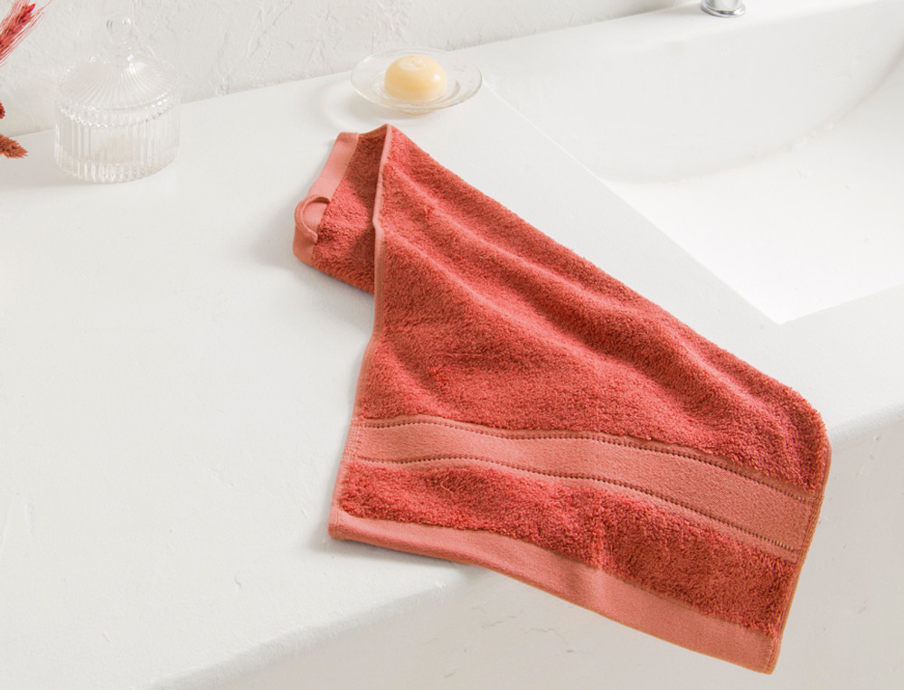 /fr/idees-cadeaux/broderie-personnalisee/linge-de-toilette/linge-de-bain-matinale/