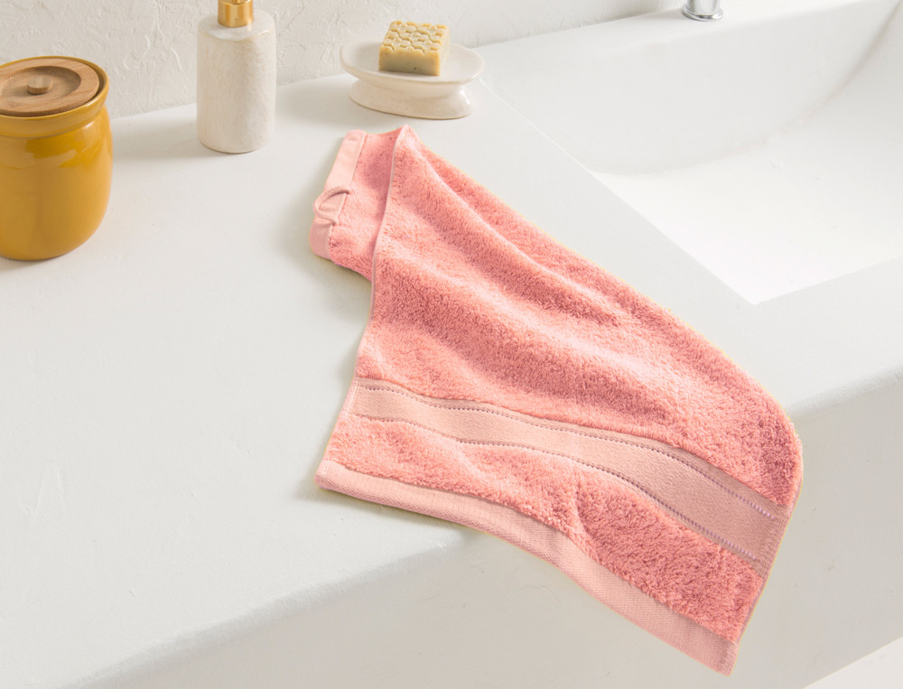 /fr/idees-cadeaux/broderie-personnalisee/linge-de-toilette/linge-de-bain-matinale/