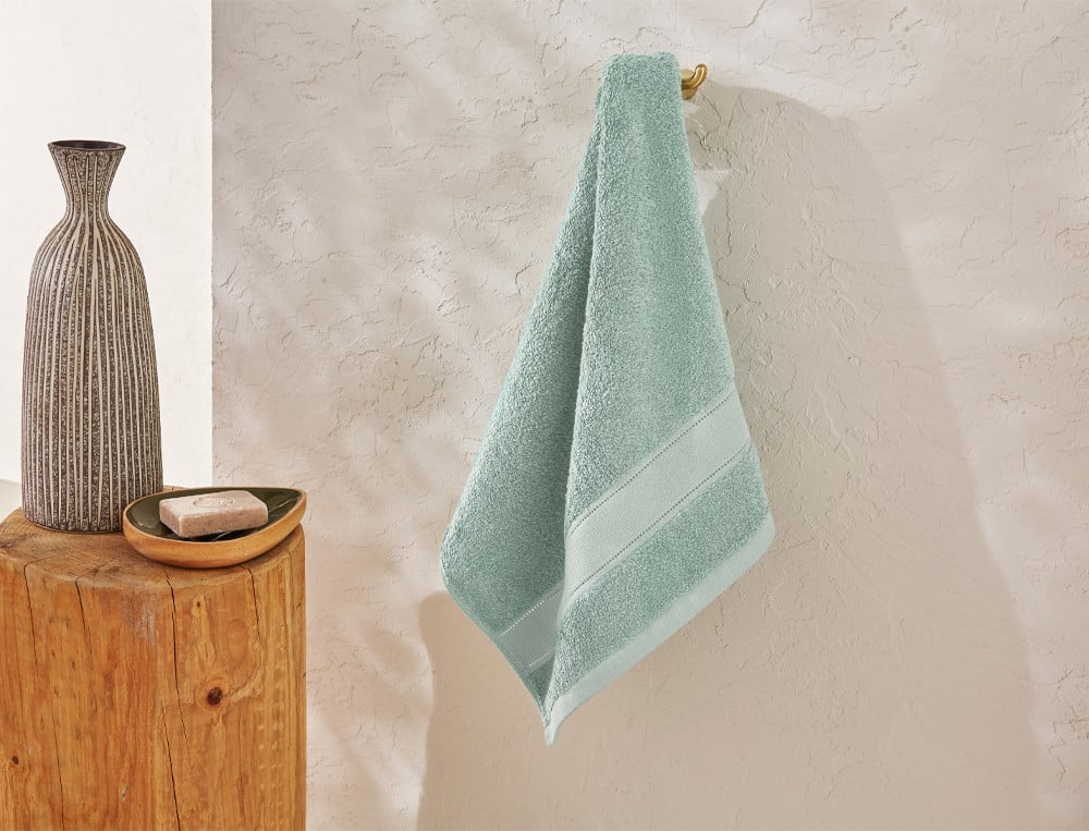 /fr/la-salle-de-bain/linge-de-toilette/linge-de-toilette-uni/linge-de-bain-matinale/
