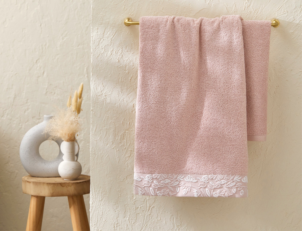 /fr/idees-cadeaux/broderie-personnalisee/linge-de-toilette/linge-de-bain-petales-de-rosee/