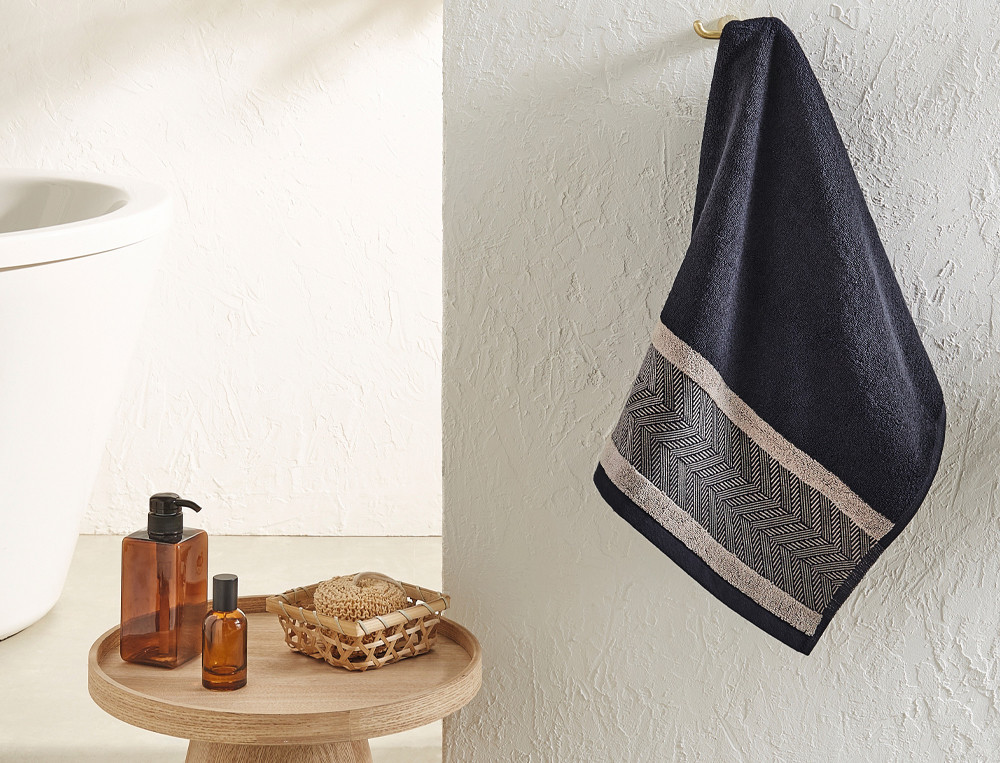 /fr/la-chambre/linge-de-lit/linge-de-bain-uni-syracuse/