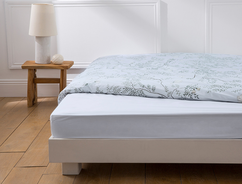 /fr/la-chambre/linge-de-lit/linge-de-lit-fantaisie/linge-de-lit-fil-a-fleurs/