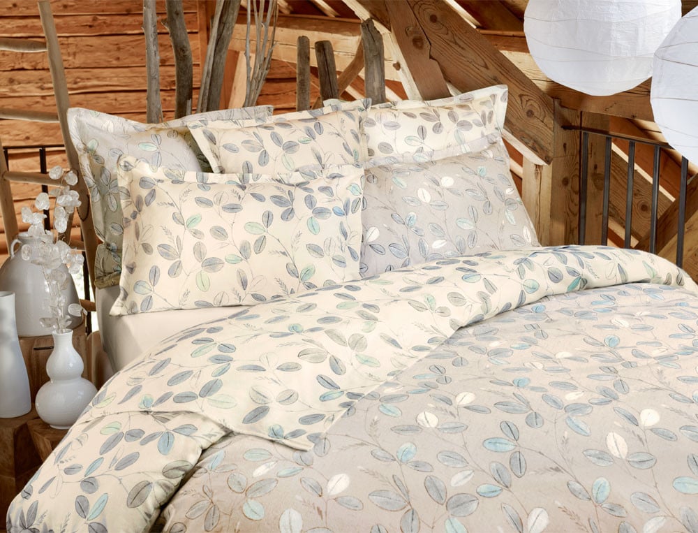 /fr/la-chambre/linge-de-lit/linge-de-lit-fantaisie/linge-de-lit-fleur-des-neiges-vanille/