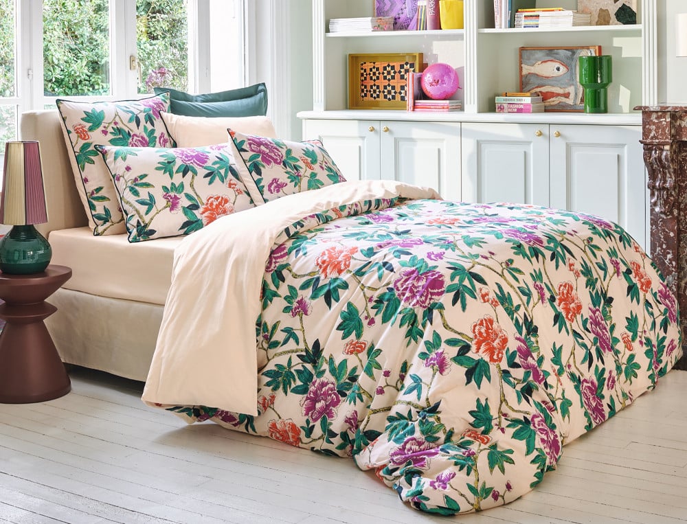 /fr/la-chambre/linge-de-lit/taie-d-oreiller/taie-d-oreiller-fleurs-persanes/