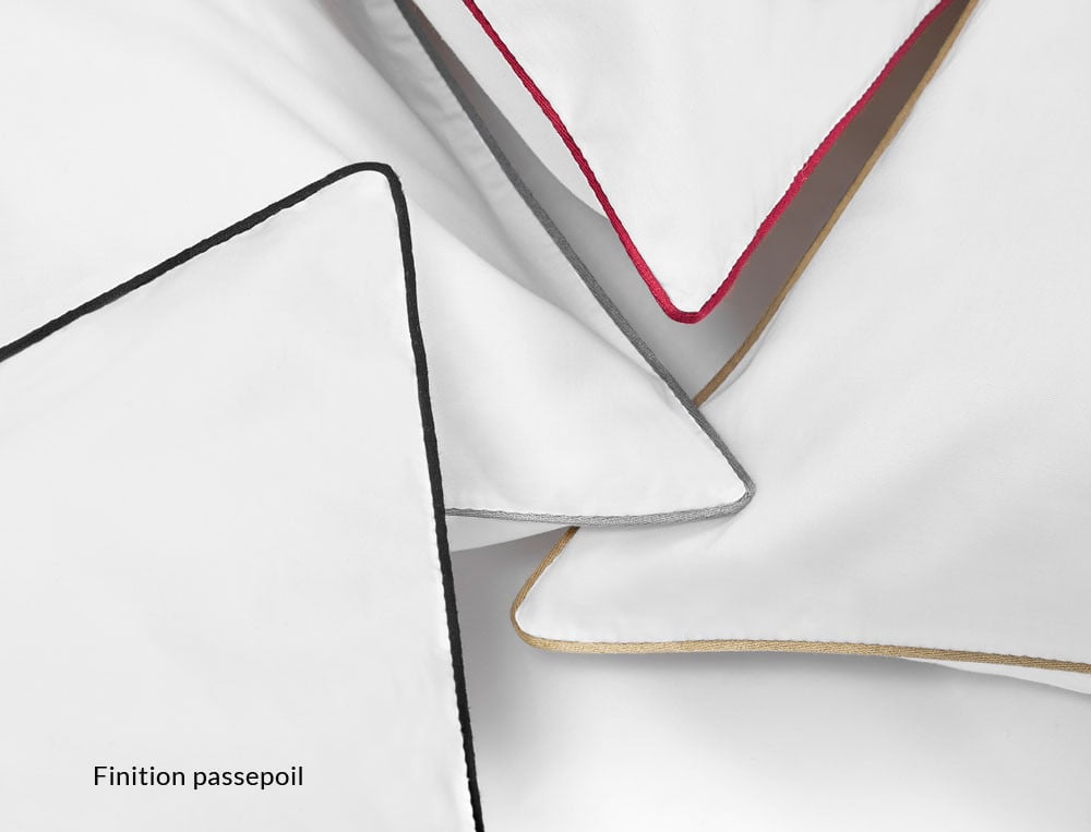 Linge de lit percale prestige finition bourdon et finition passepoil Grand Hôtel