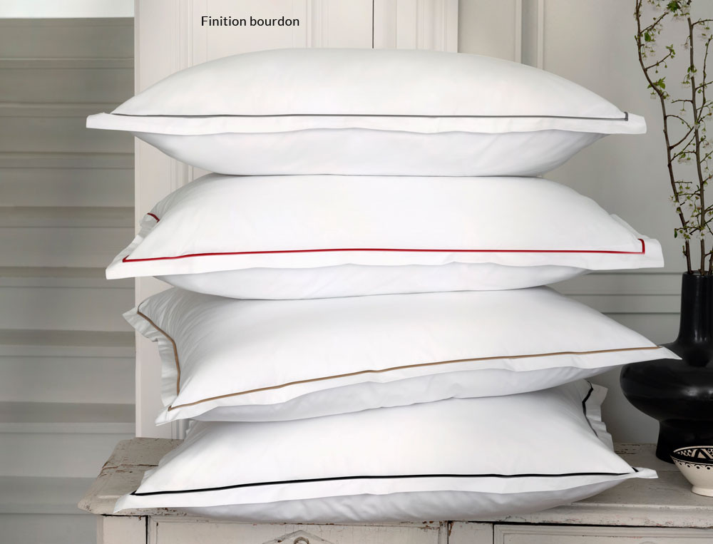 Linge de lit percale prestige finition bourdon et finition passepoil Grand Hôtel