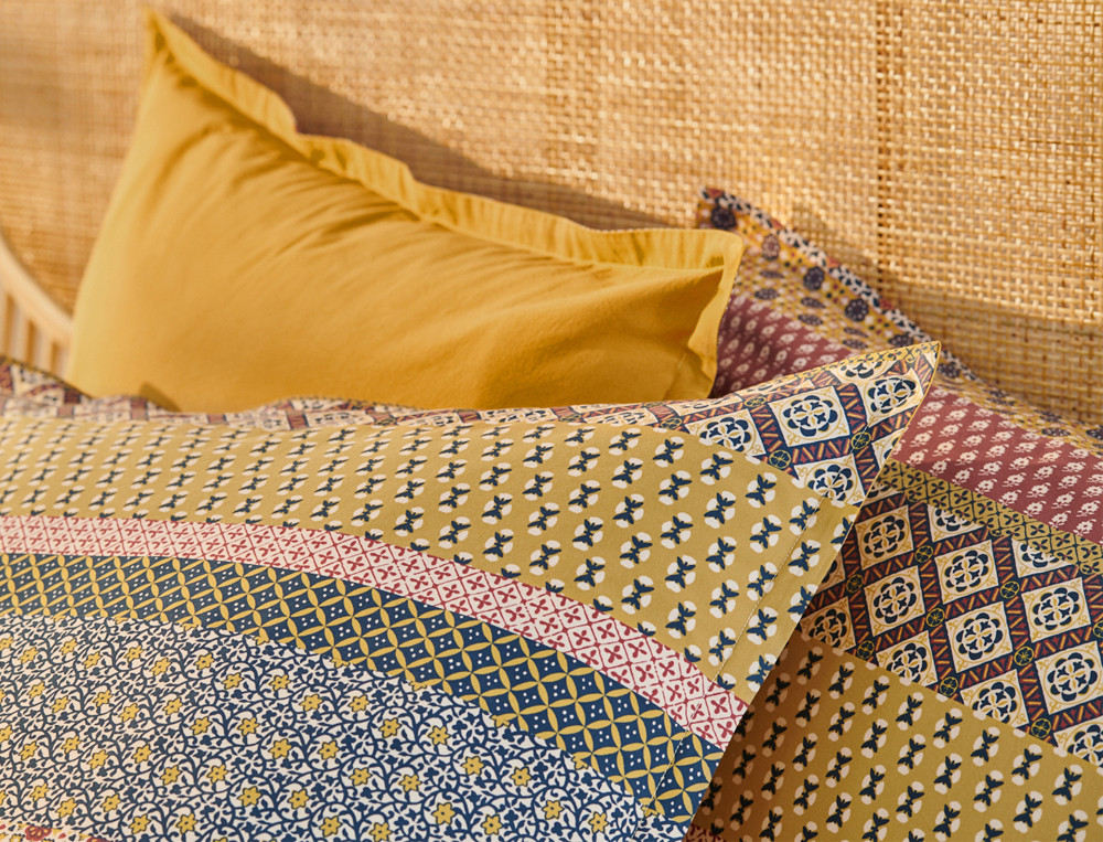 /fr/la-chambre/linge-de-lit/linge-de-lit-fantaisie/linge-de-lit-lourmarin/