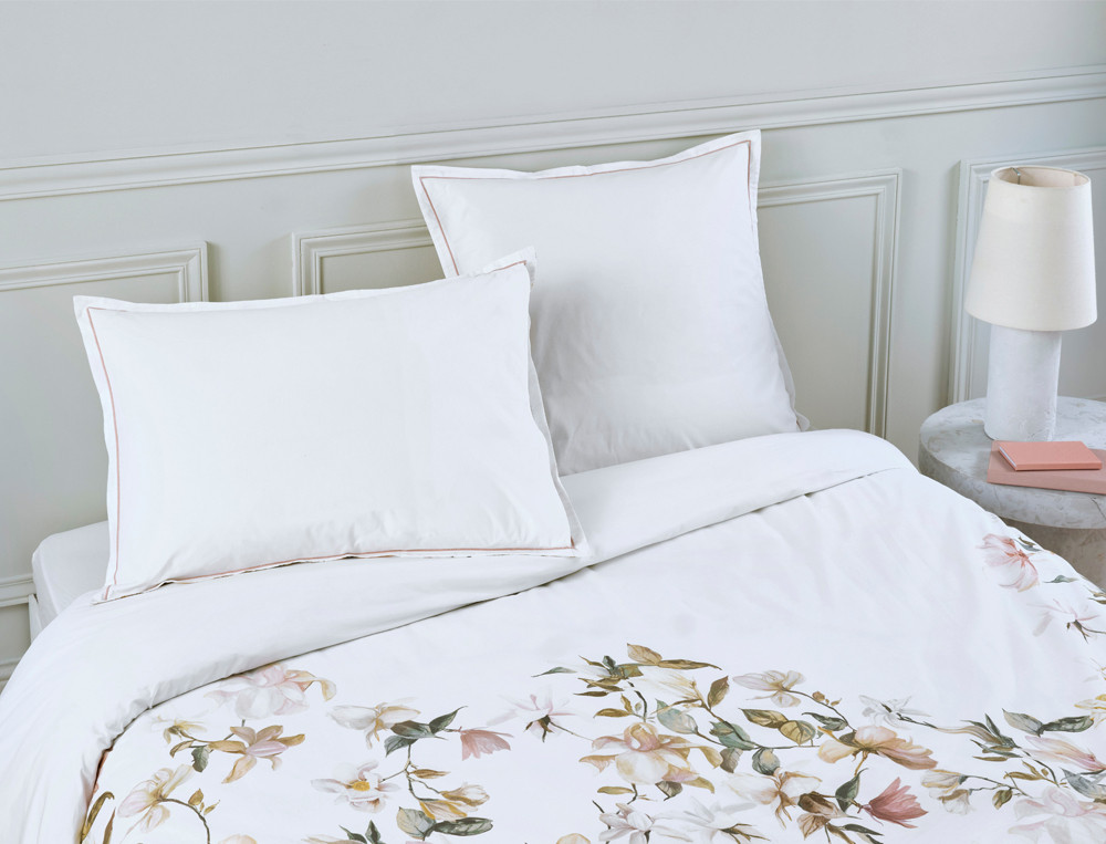/fr/la-chambre/linge-de-lit/linge-de-lit-fantaisie/linge-de-lit-petales-de-rosee/