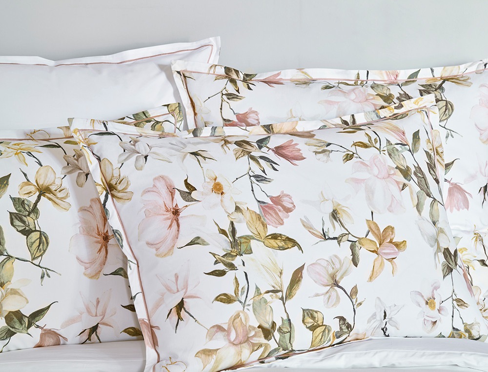/fr/la-chambre/linge-de-lit/linge-de-lit-fantaisie/linge-de-lit-petales-de-rosee/