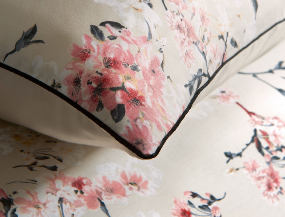 /fr/la-chambre/linge-de-lit/tissu-au-metre/linge-de-lit-pommier-du-japon/
