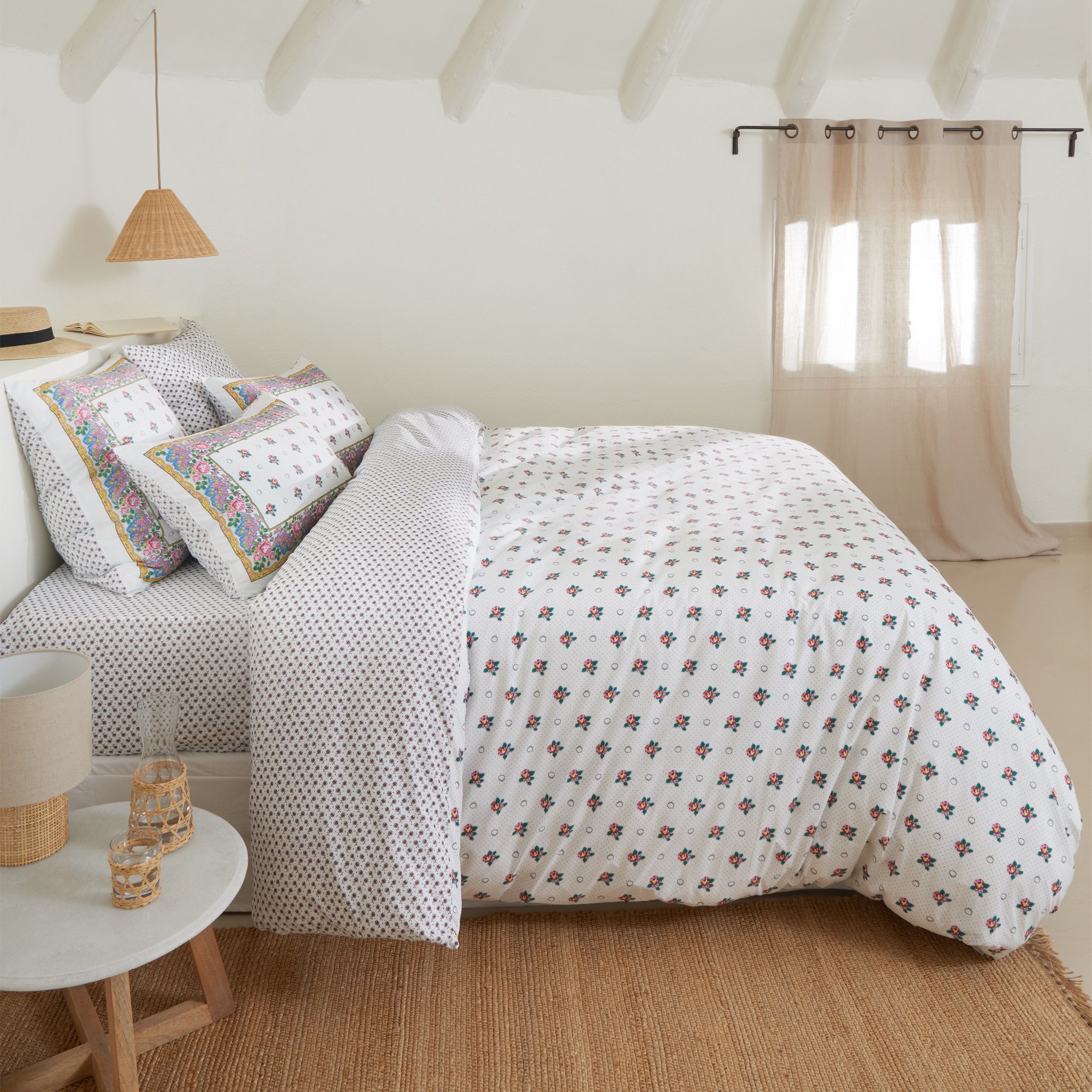 /fr/la-chambre/linge-de-lit/linge-de-lit-fantaisie/linge-de-lit-pompadour-blanc/