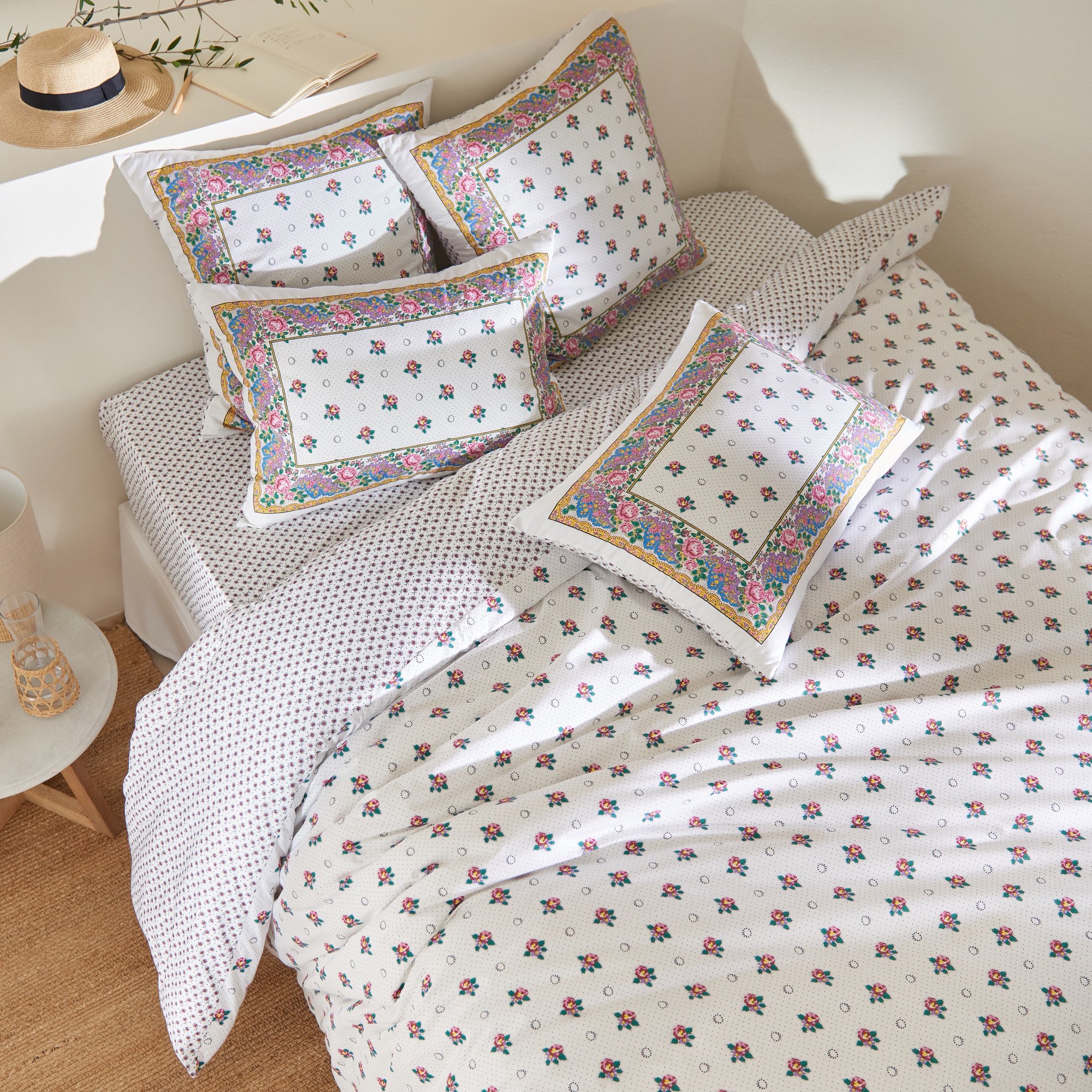 /fr/la-chambre/linge-de-lit/linge-de-lit-fantaisie/linge-de-lit-pompadour-blanc/