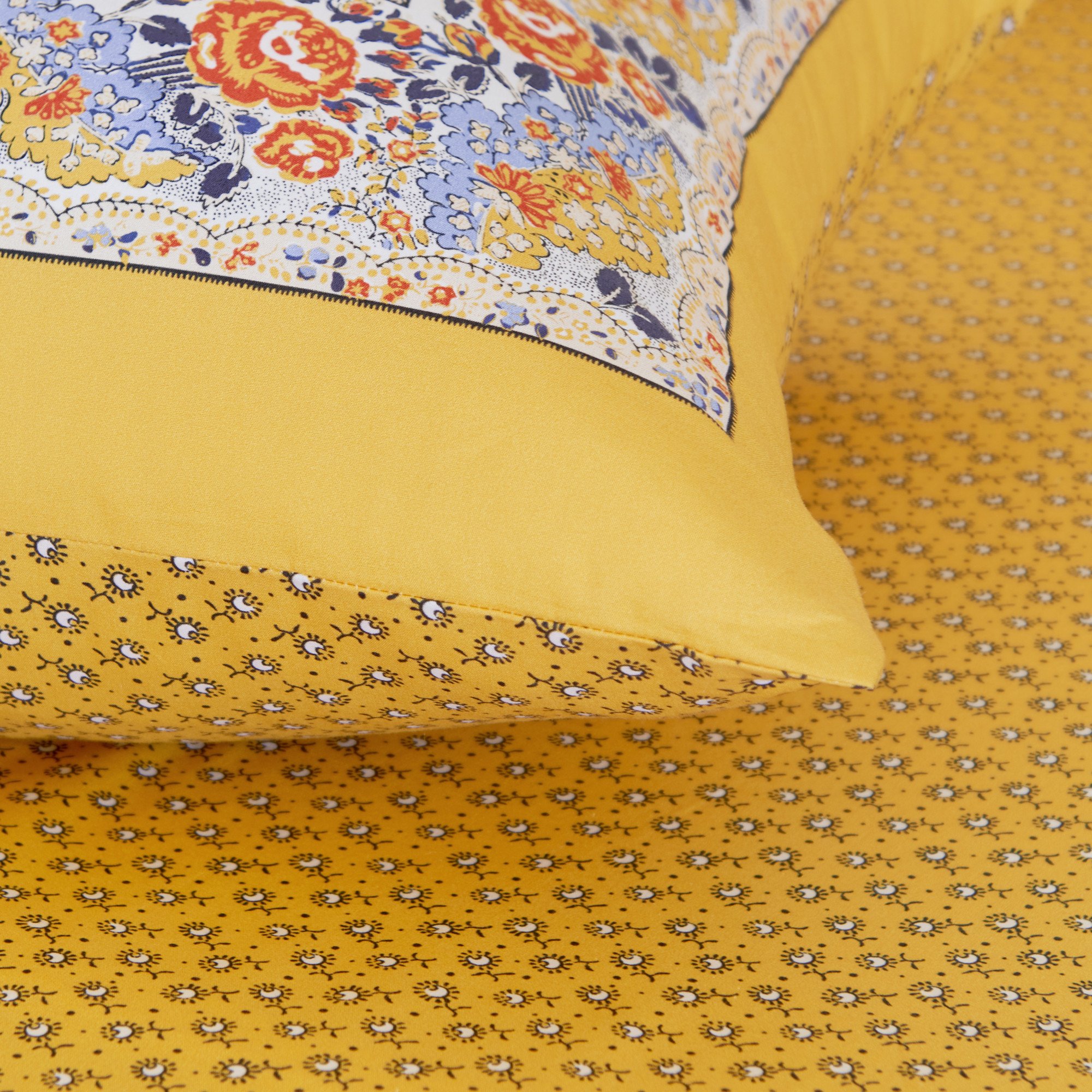 /fr/la-chambre/linge-de-lit/linge-de-lit-fantaisie/linge-de-lit-pompadour-jaune/