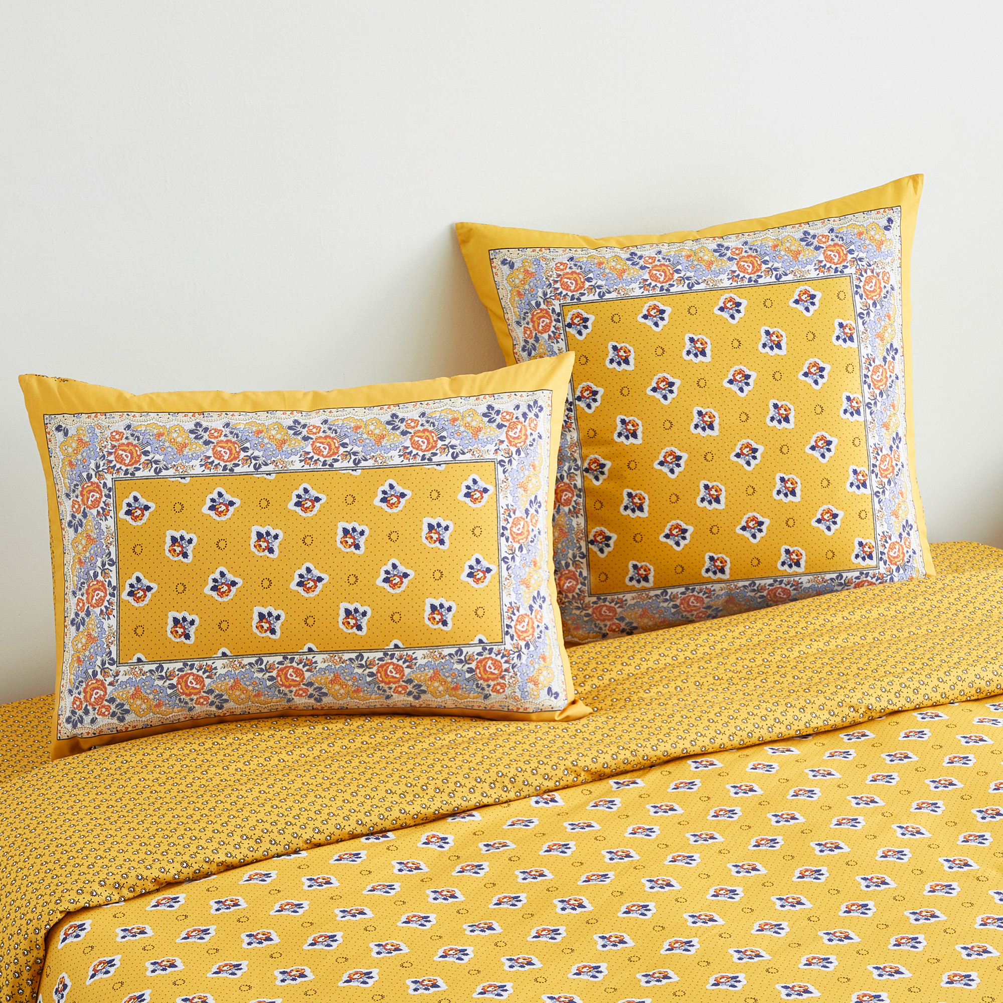 /fr/la-chambre/linge-de-lit/linge-de-lit-fantaisie/linge-de-lit-pompadour-jaune/