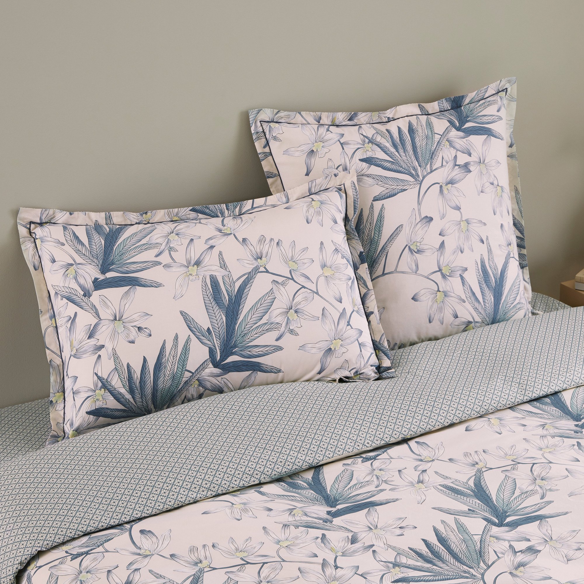 /fr/la-chambre/linge-de-lit/linge-de-lit-fantaisie/linge-de-lit-villa-sasseti/
