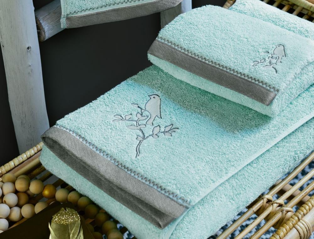 /fr/la-salle-de-bain/linge-de-toilette/linge-de-toilette-fantaisie/linge-de-toilette-jacquard-dans-les-nuages/