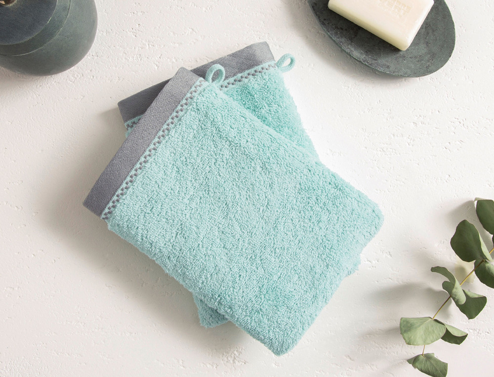 /fr/idees-cadeaux/broderie-personnalisee/linge-de-toilette/linge-de-toilette-brode-dans-les-nuages/