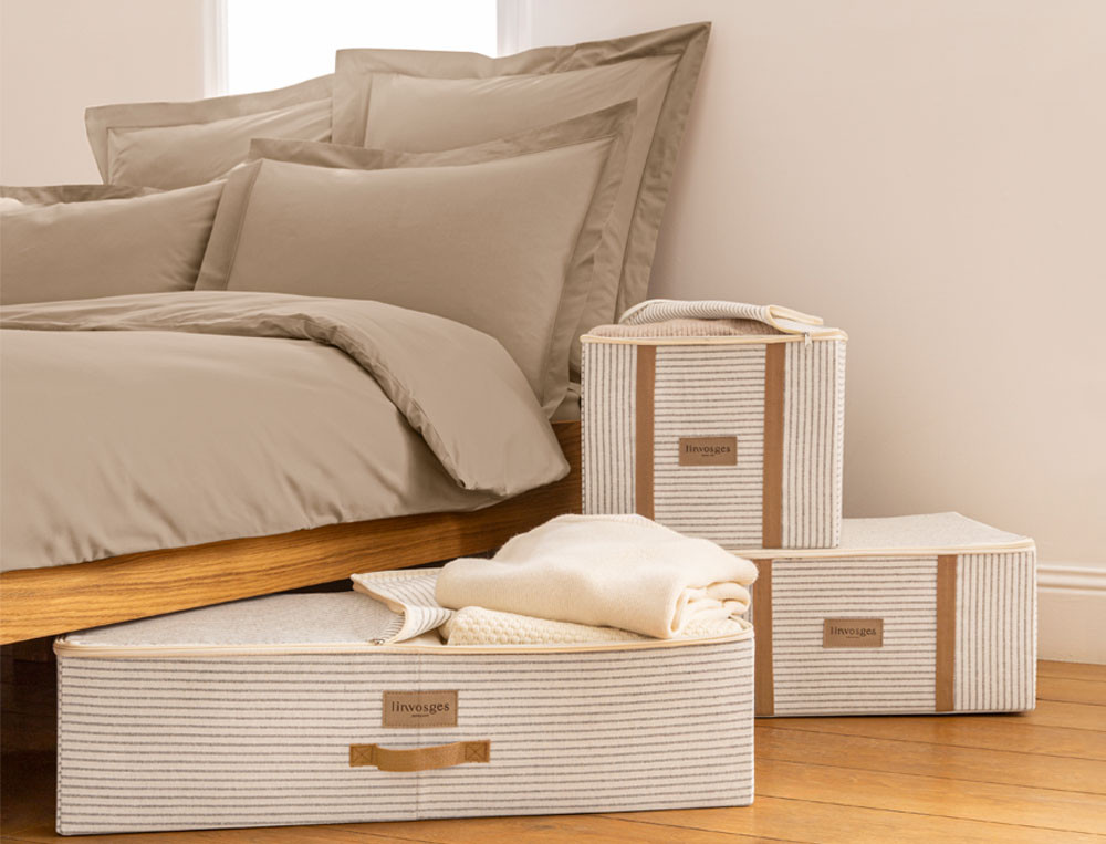 /fr/la-chambre/rangement-dressing/malle-rangement-a-vos-placards/