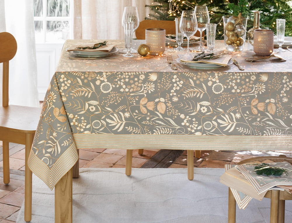 Nappe D'or et de fleurs