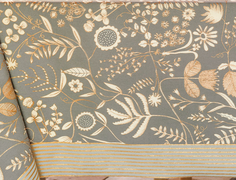 Nappe D'or et de fleurs