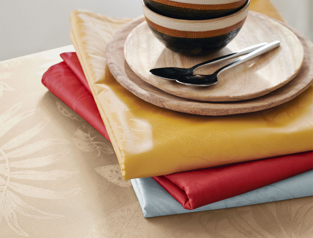 /fr/la-table/nappes/nappes-enduites/nappe-enduite-prieure/