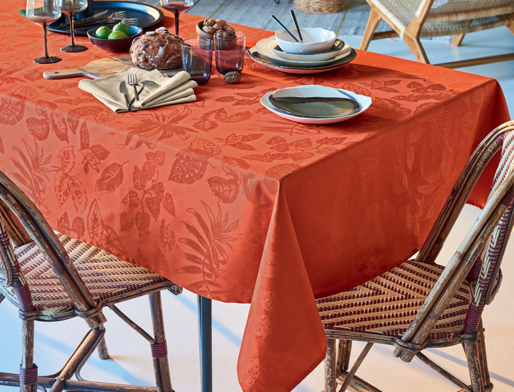 Nappe enduite traitée antitaches prieuré
