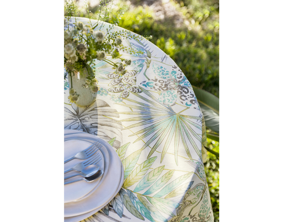 /fr/la-table/nappes/nappes-enduites/nappe-enduite-saveurs-d-ailleurs/