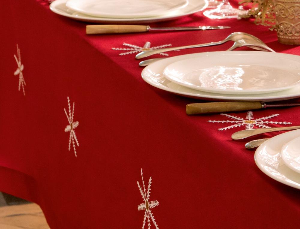 Nappe brodée Étoiles de neige