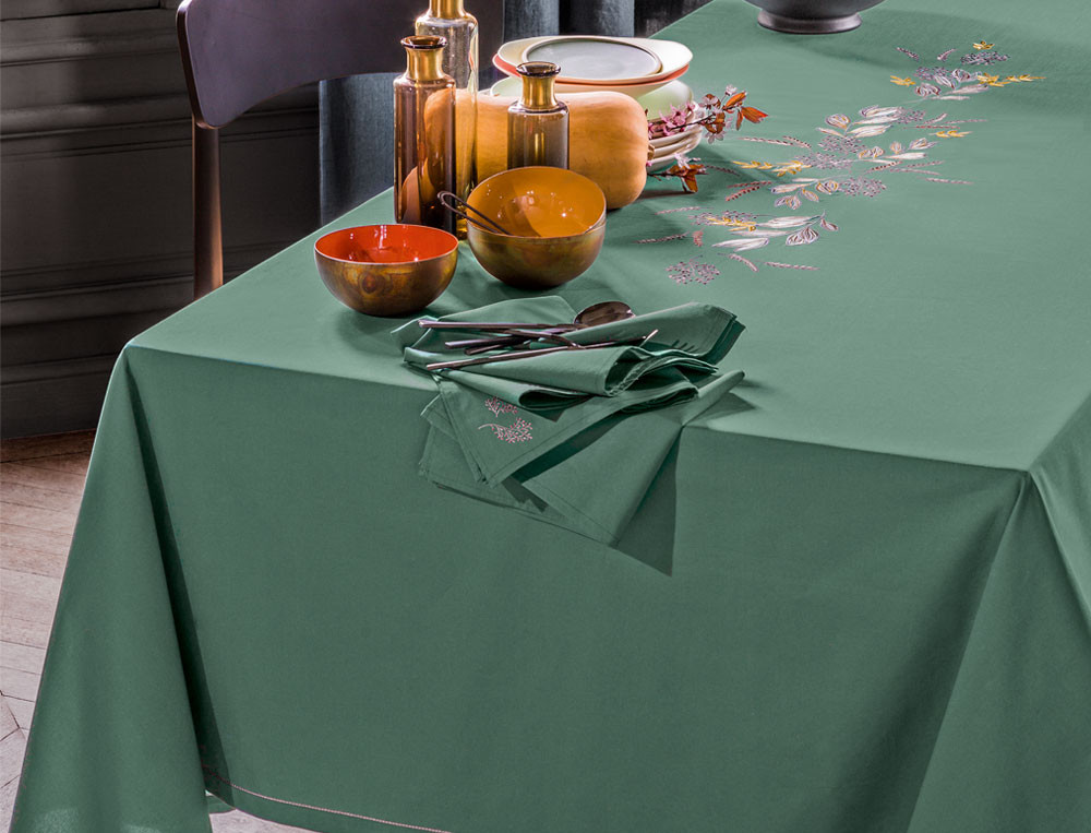 Nappe émeraude brodée popeline 100% coton Nature élégante