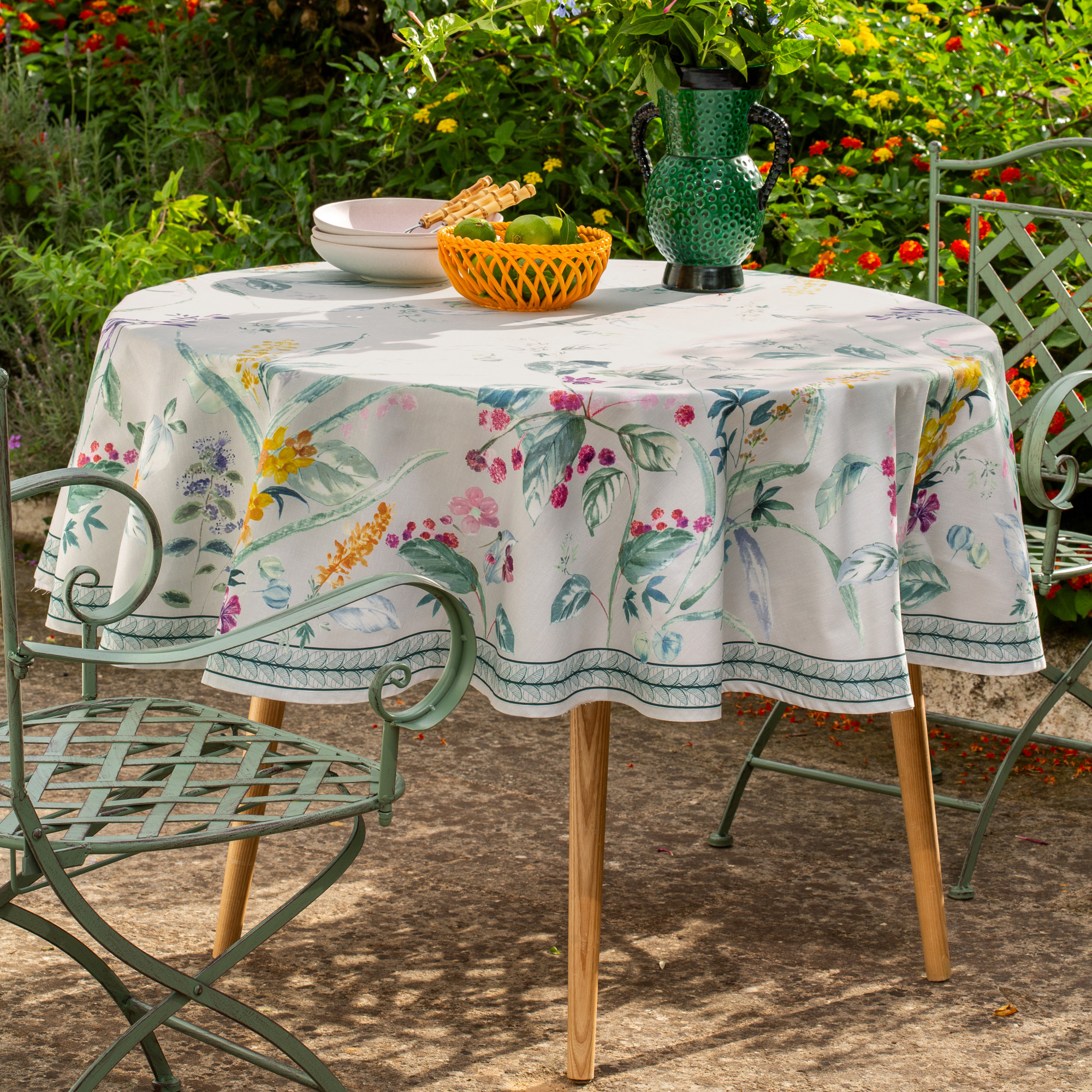 /fr/la-table/nappes/nappes-fantaisies/nappe-vents-dansants/