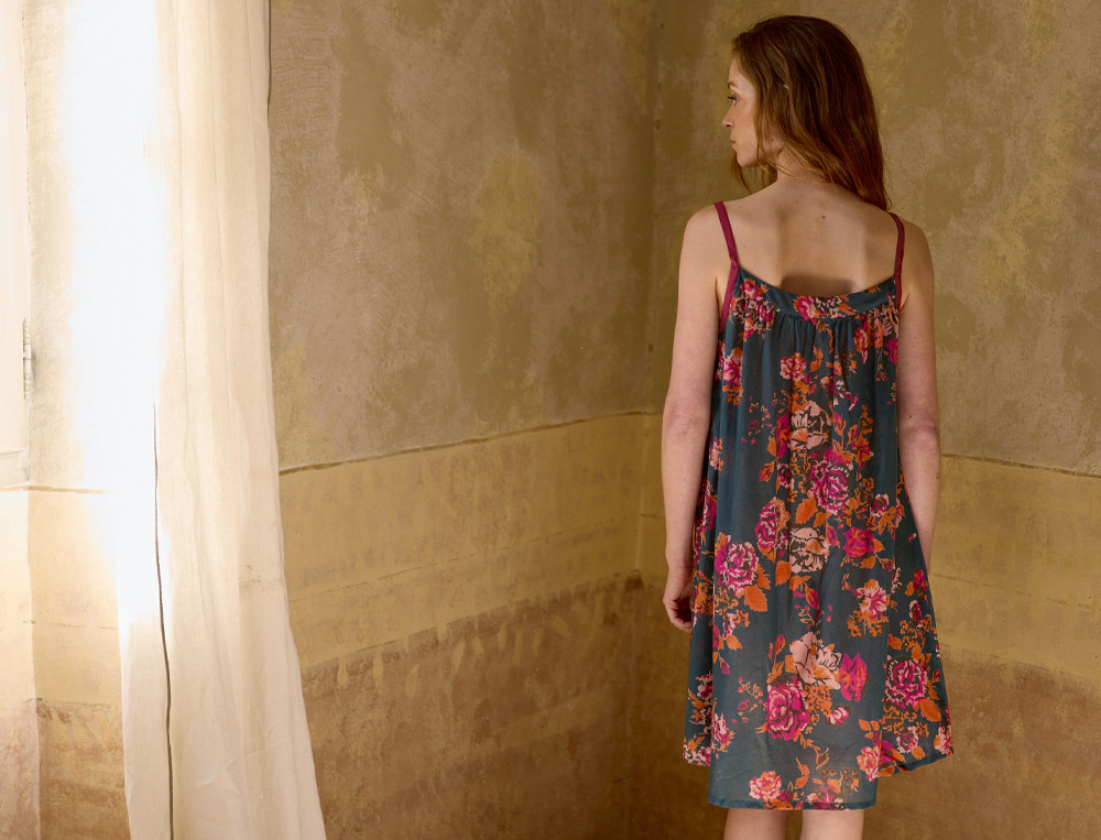 /fr/les-vetements-d-interieur/femme/chemise-de-nuit/nuisette-jardin-d-orient/