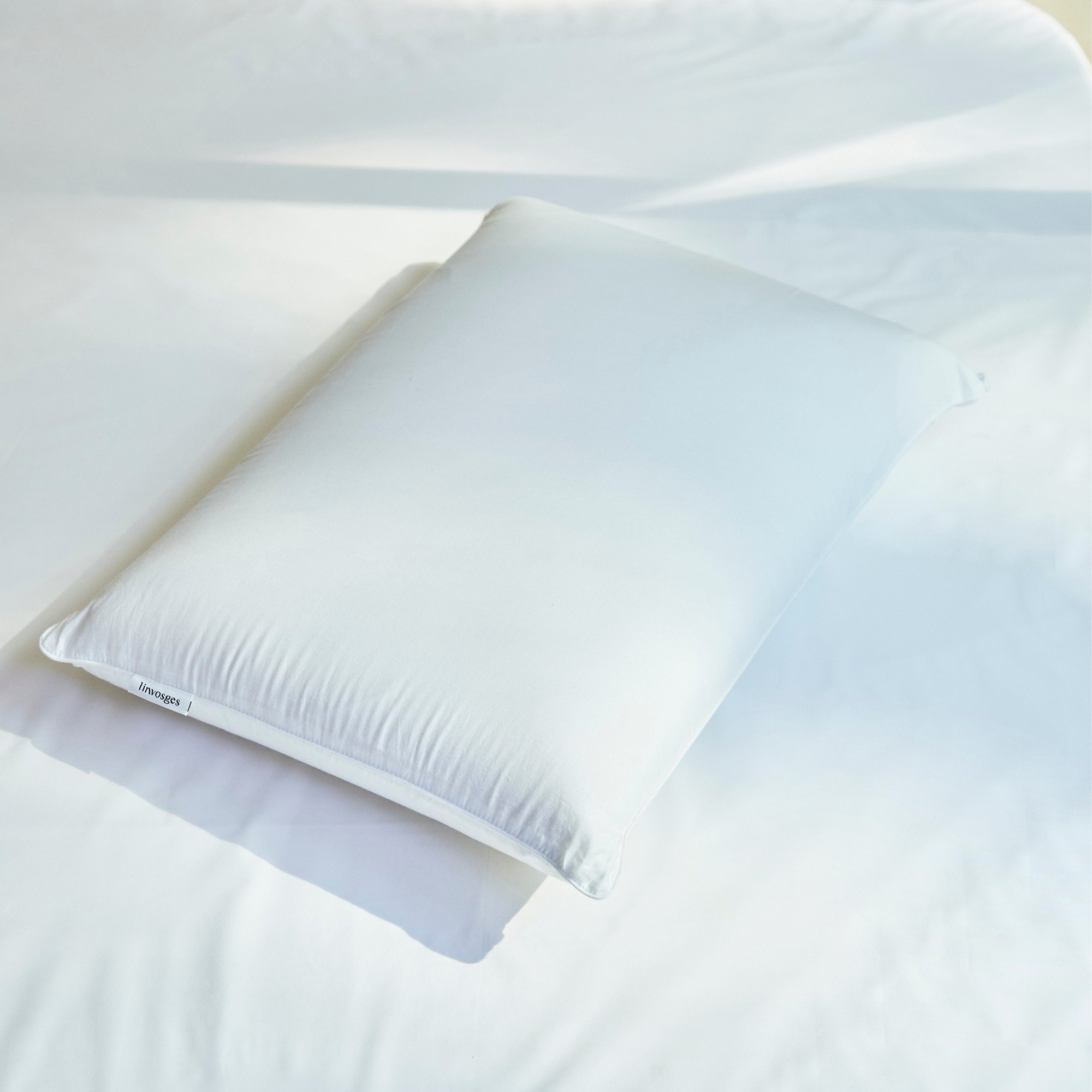 /fr/la-chambre/oreillers-et-traversins/oreillers-et-traversins-synthetiques/oreiller-memo-tendresse/