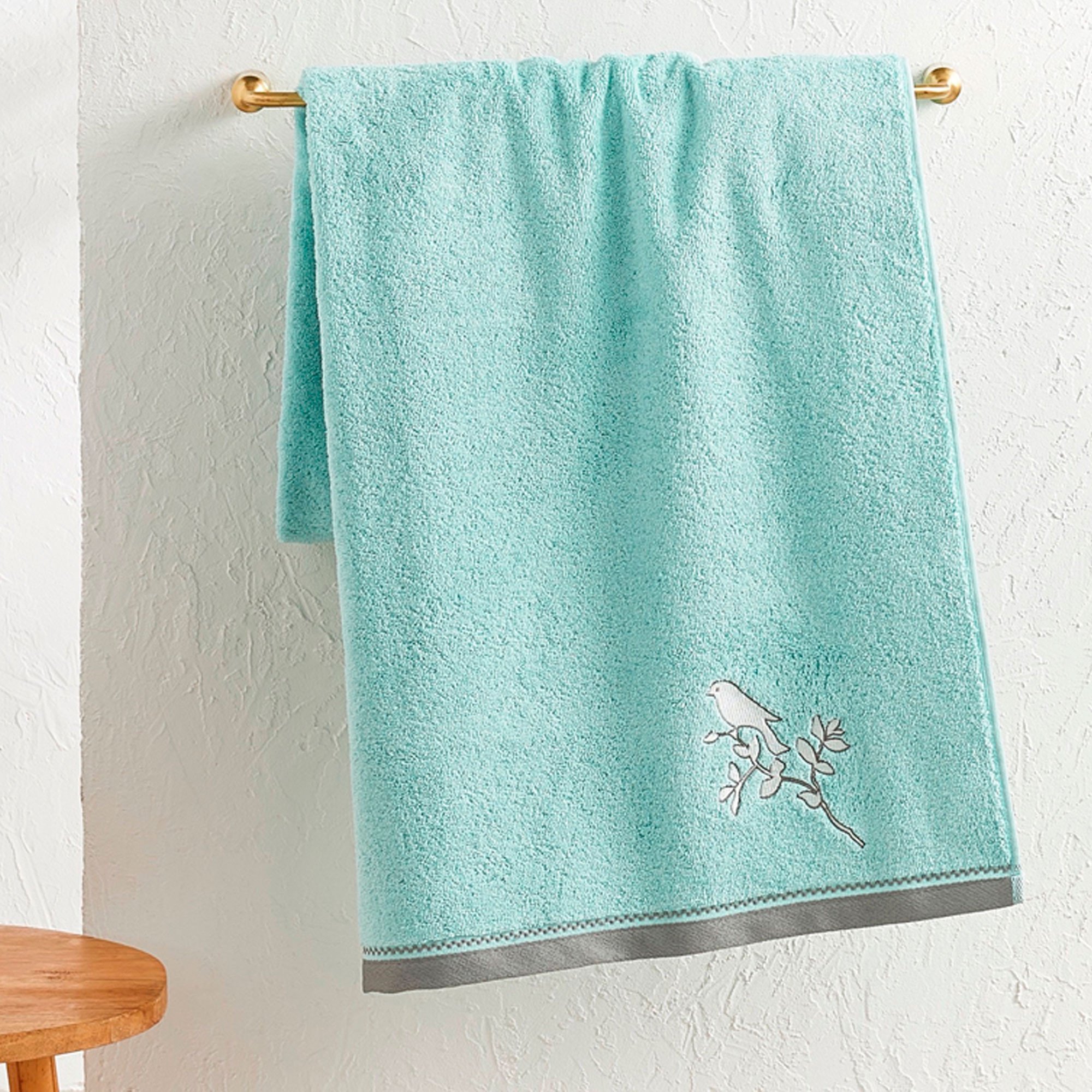 /fr/la-salle-de-bain/linge-de-toilette/linge-de-toilette-fantaisie/pack-linge-de-bain-brode-dans-les-nuages/